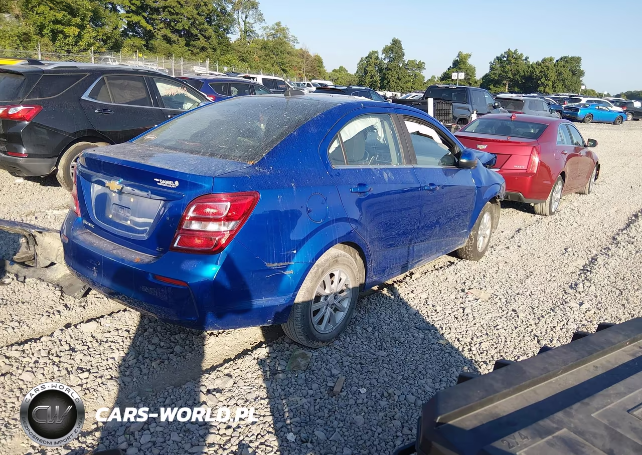 2020 Chevrolet Sonic Fwd Lt VIN:1G1JD5SB0L4124134 - 4