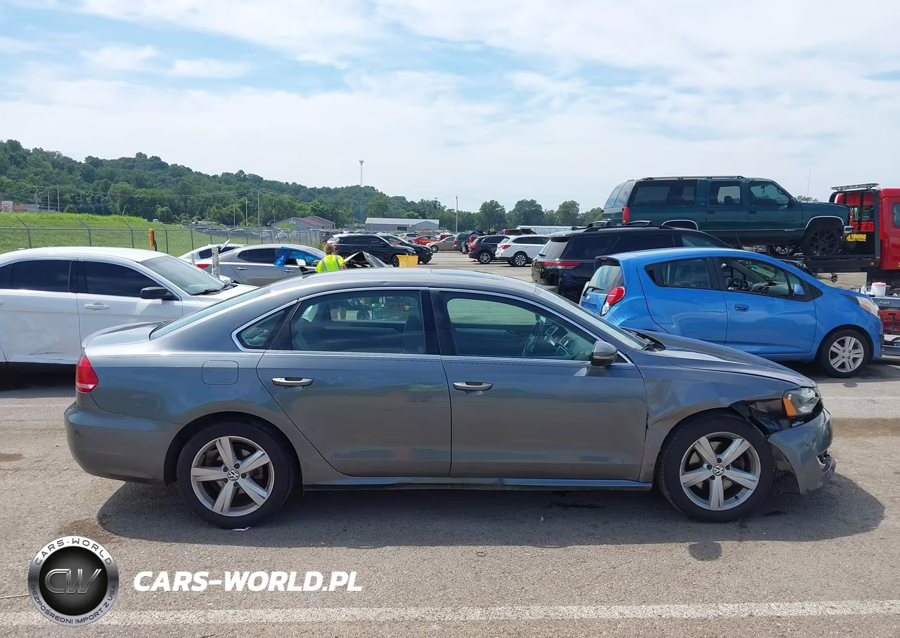 2012 Volkswagen Passat 2.5L Se VIN:1VWBH7A39CC049510 - 13
