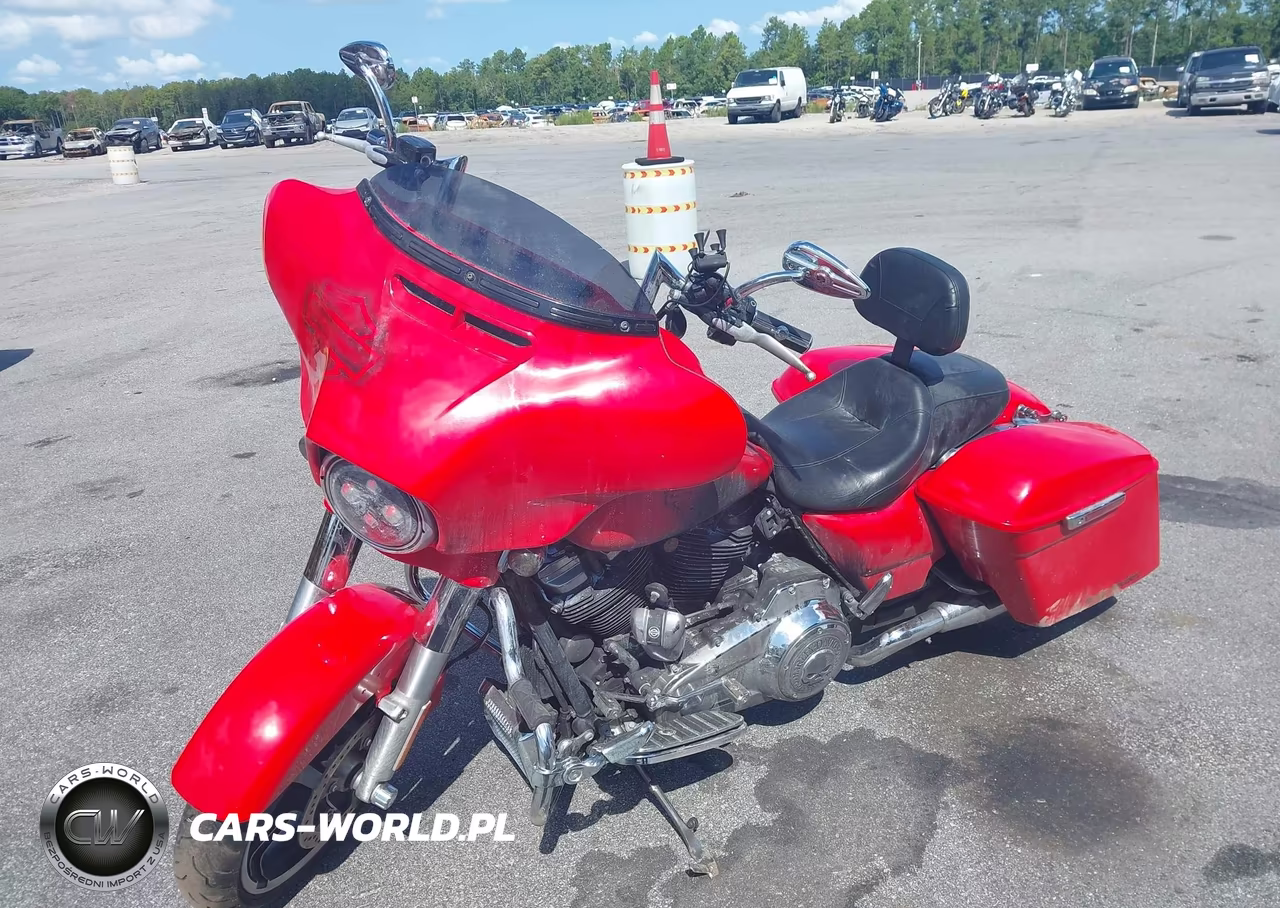 2017 Harley-Davidson Flhxs Street Glide Special VIN:1HD1KRC13HB610707 - 2