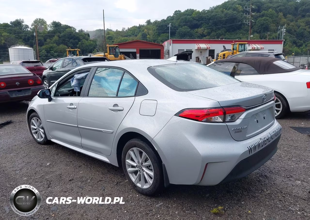 2026 Toyota Corolla Le VIN:5YFB4MDE2TP440631 - 3