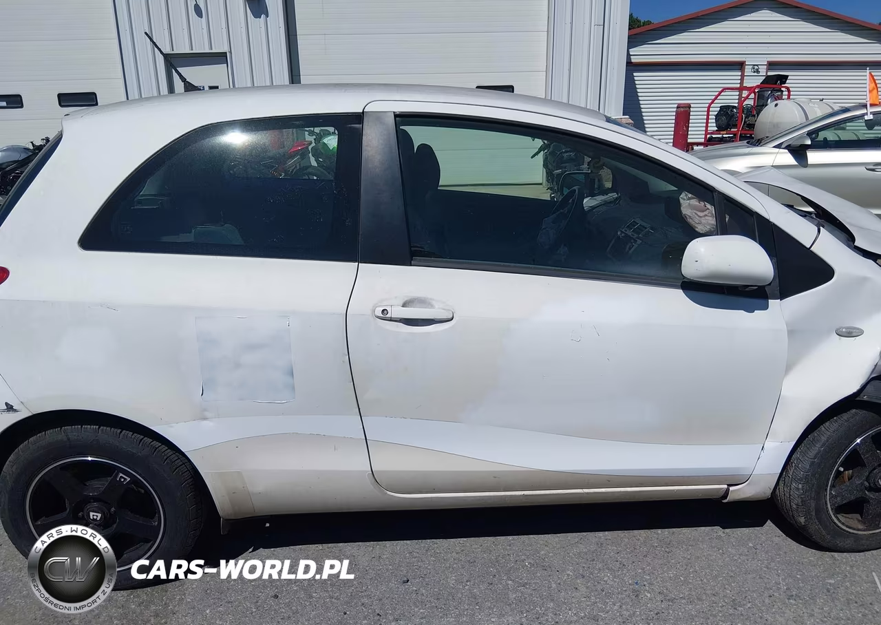 2010 Toyota Yaris VIN:JTDJT4K33A5280897 - 13