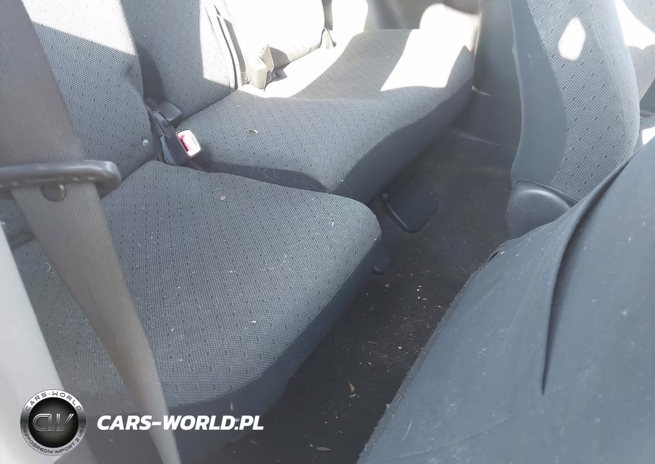 2010 Toyota Yaris VIN:JTDJT4K33A5280897 - 8