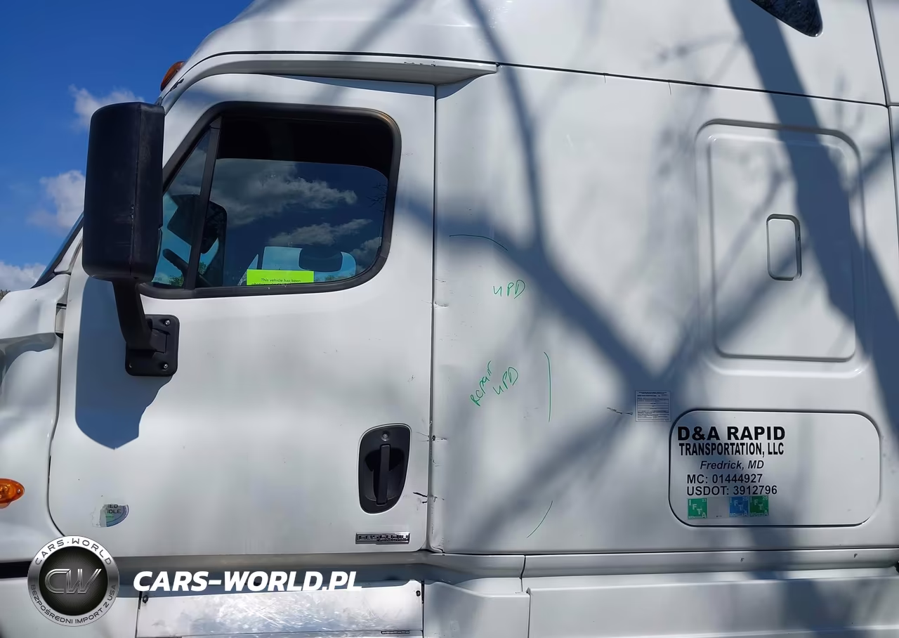 2015 Freightliner Cascadia 125 VIN:3AKJGLD59FSGD4983 - 12
