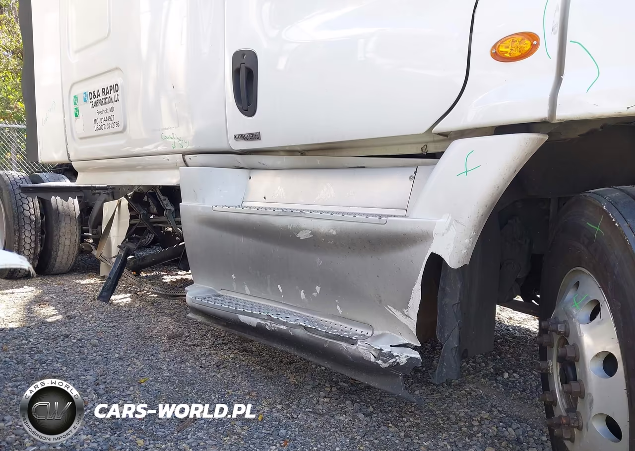 2015 Freightliner Cascadia 125 VIN:3AKJGLD59FSGD4983 - 21