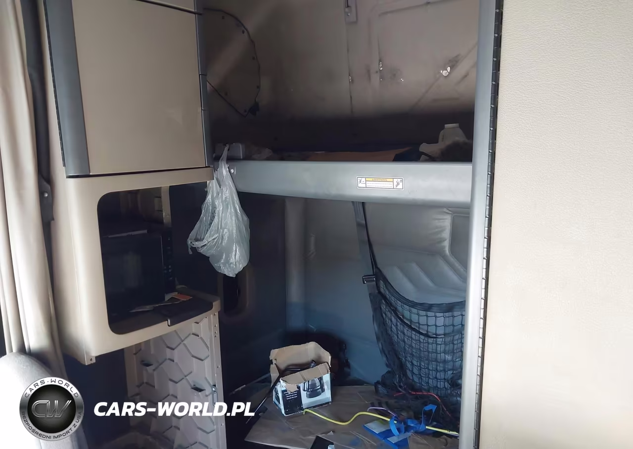 2015 Freightliner Cascadia 125 VIN:3AKJGLD59FSGD4983 - 7