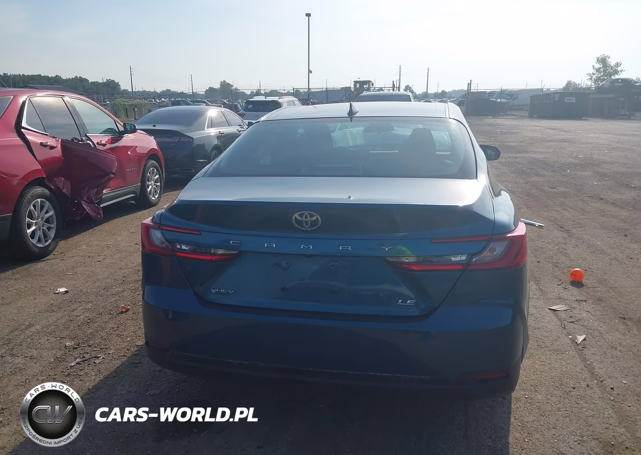 2025 Toyota Camry Le VIN:4T1DAACK9SU089270 - 16