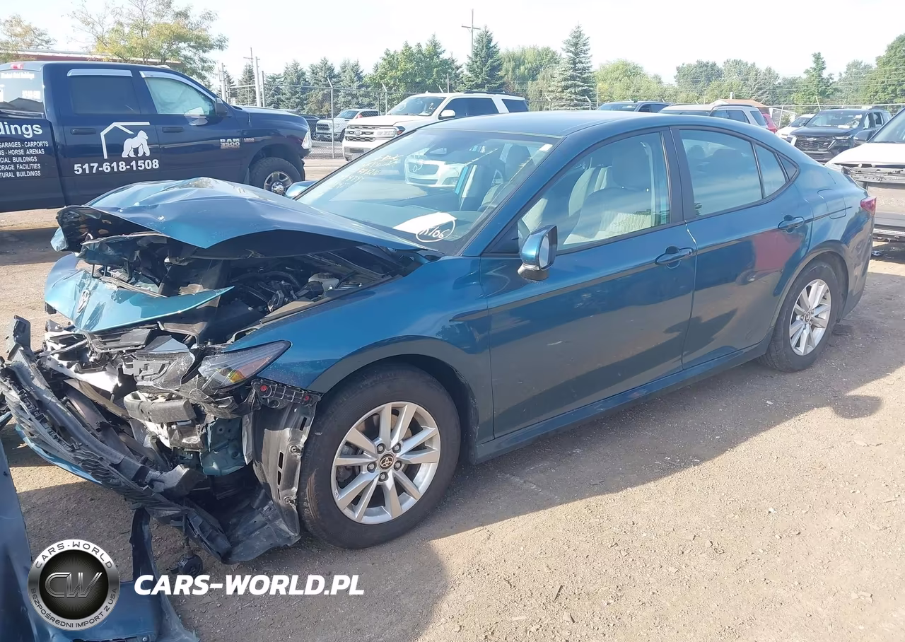 2025 Toyota Camry Le VIN:4T1DAACK9SU089270 - 2