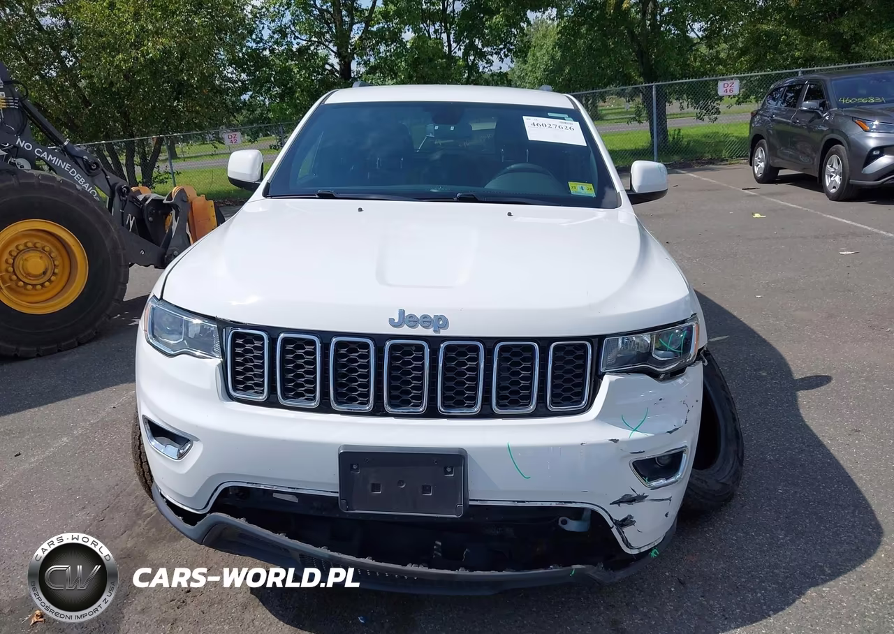 2019 Jeep Grand Cherokee Laredo E 4X4 VIN:1C4RJFAGXKC674774 - 6