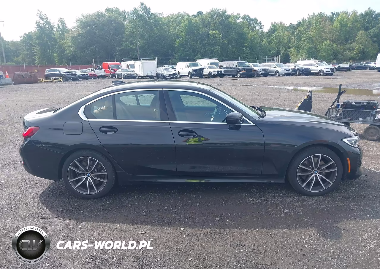 2022 BMW 330I xDrive VIN:3MW5R7J01N8C40851 - 13