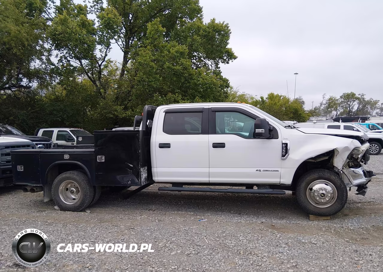 2017 Ford F-350 Chassis Xl VIN:1FD8W3HT2HEE81252 - 13