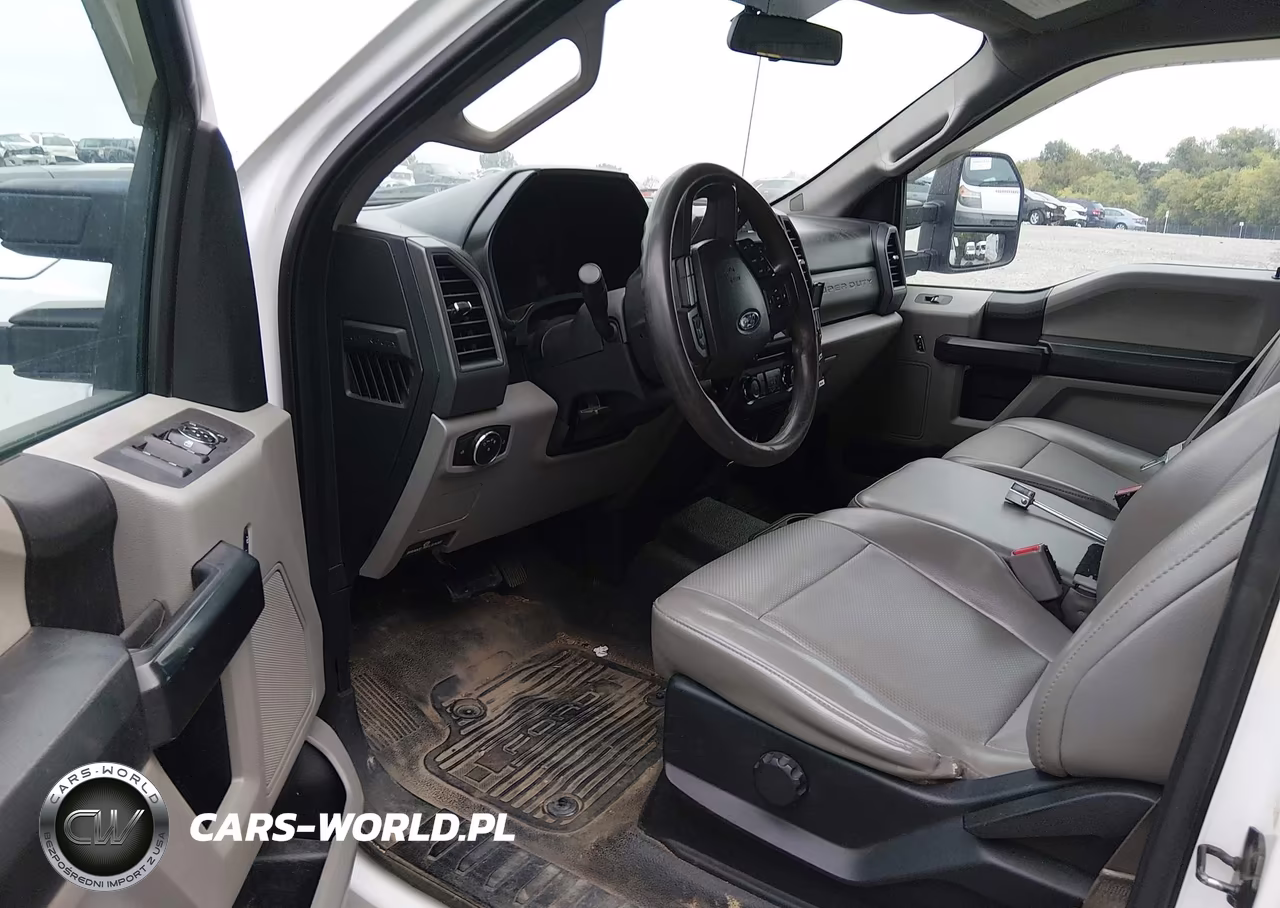2017 Ford F-350 Chassis Xl VIN:1FD8W3HT2HEE81252 - 6