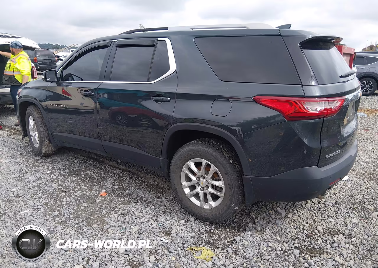 2018 Chevrolet Traverse Lt Cloth VIN:1GNEVGKW8JJ215470 - 3