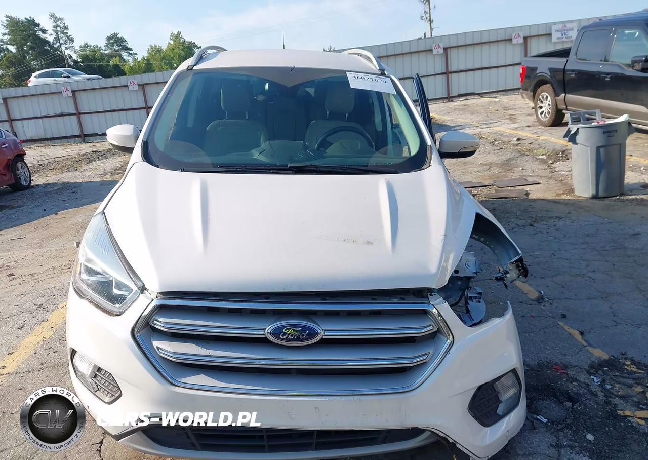 2019 Ford Escape Titanium VIN:1FMCU0J94KUA49742 - 11