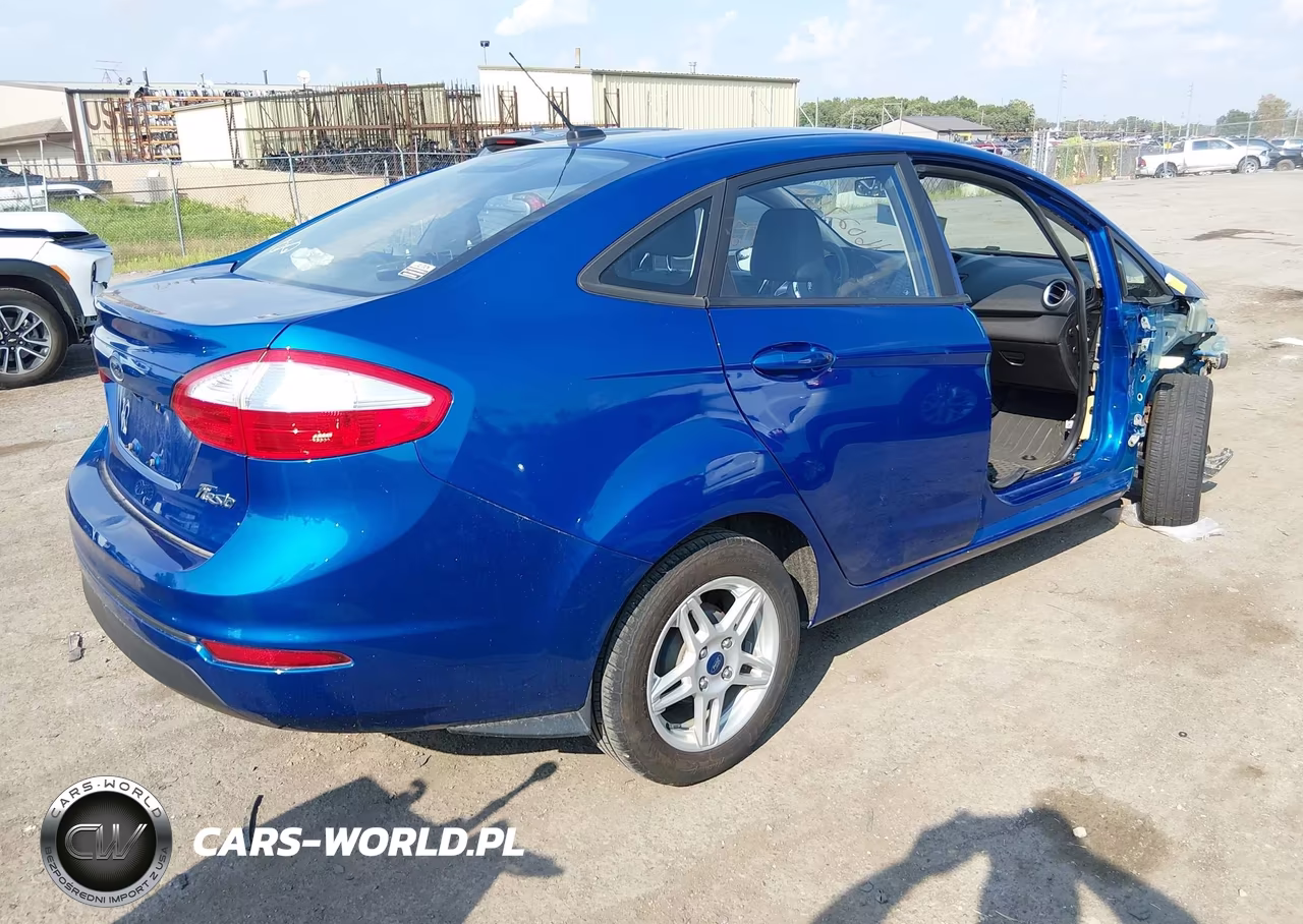 2018 Ford Fiesta Se VIN:3FADP4BJ8JM104198 - 4