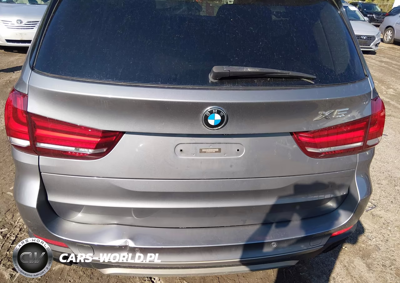 2015 BMW X5 xDrive50I VIN:5UXKR6C57F0J76009 - 16