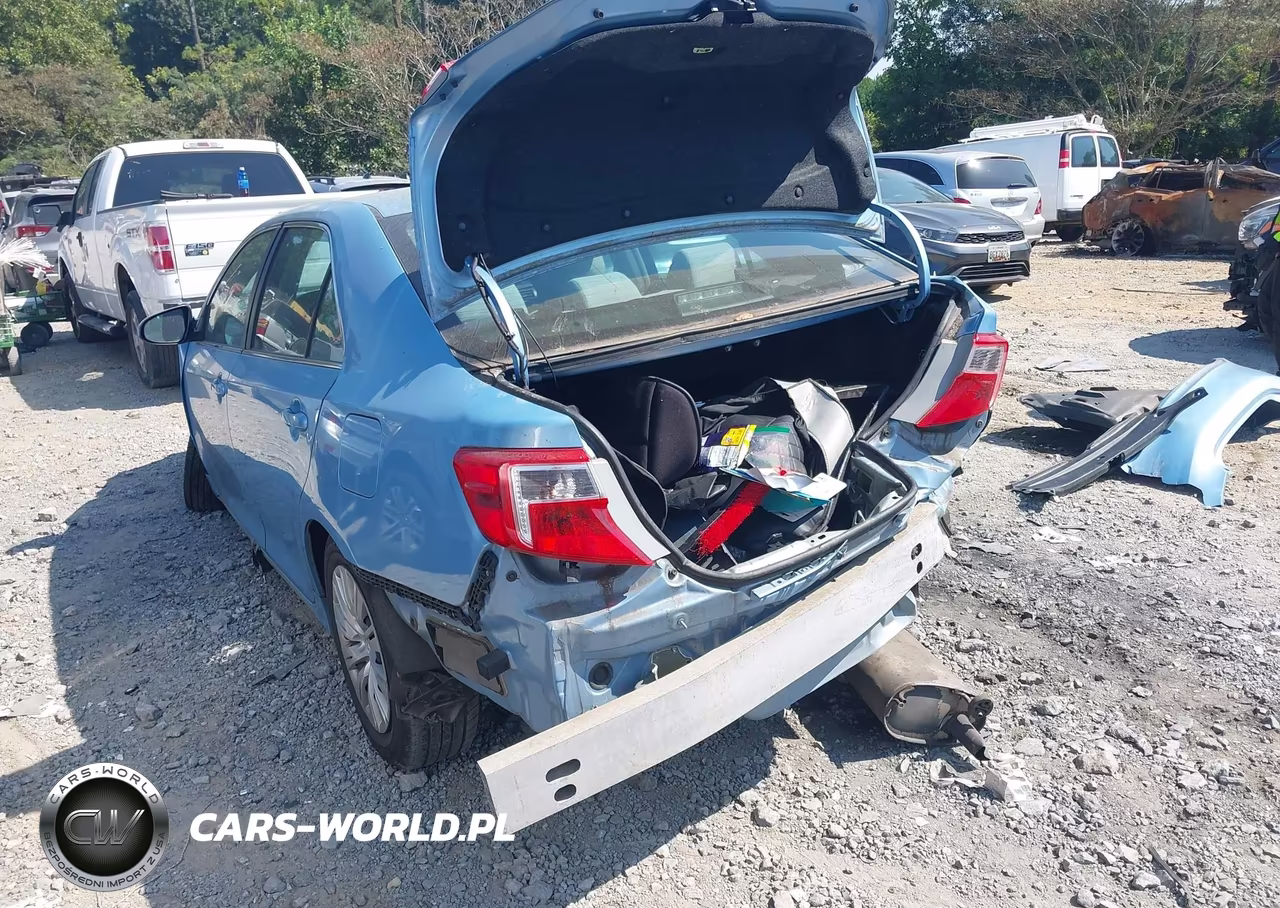 2013 Toyota Camry Le VIN:4T4BF1FKXDR308685 - 3