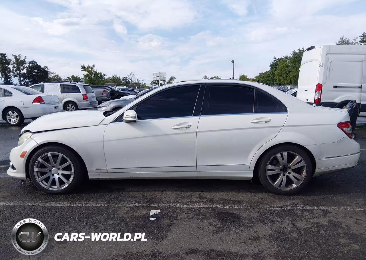 2010 Mercedes-Benz C 300 4Matic VIN:WDDGF8BB4AF433898 - 14