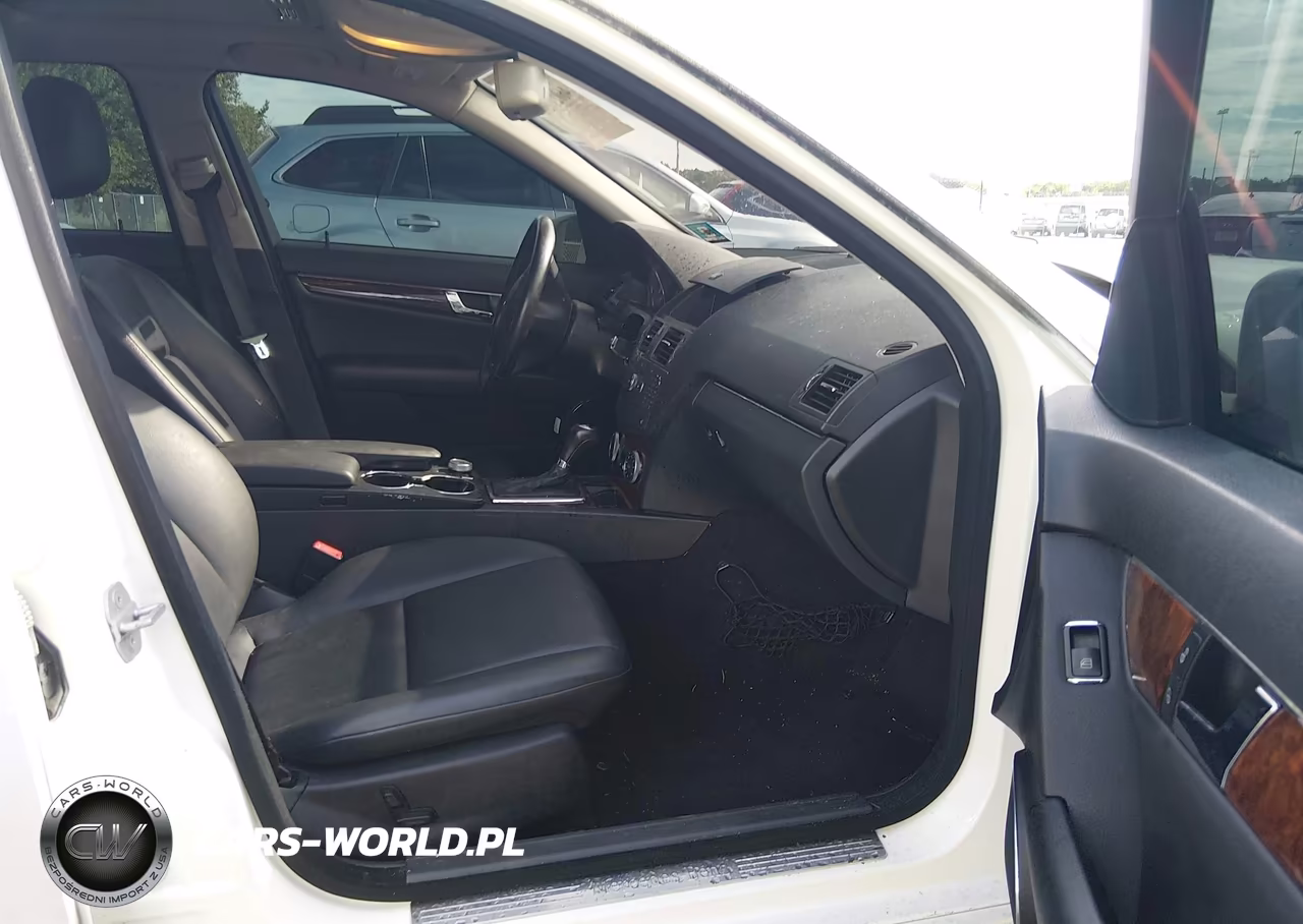 2010 Mercedes-Benz C 300 4Matic VIN:WDDGF8BB4AF433898 - 5