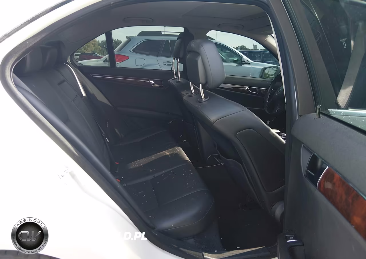 2010 Mercedes-Benz C 300 4Matic VIN:WDDGF8BB4AF433898 - 8
