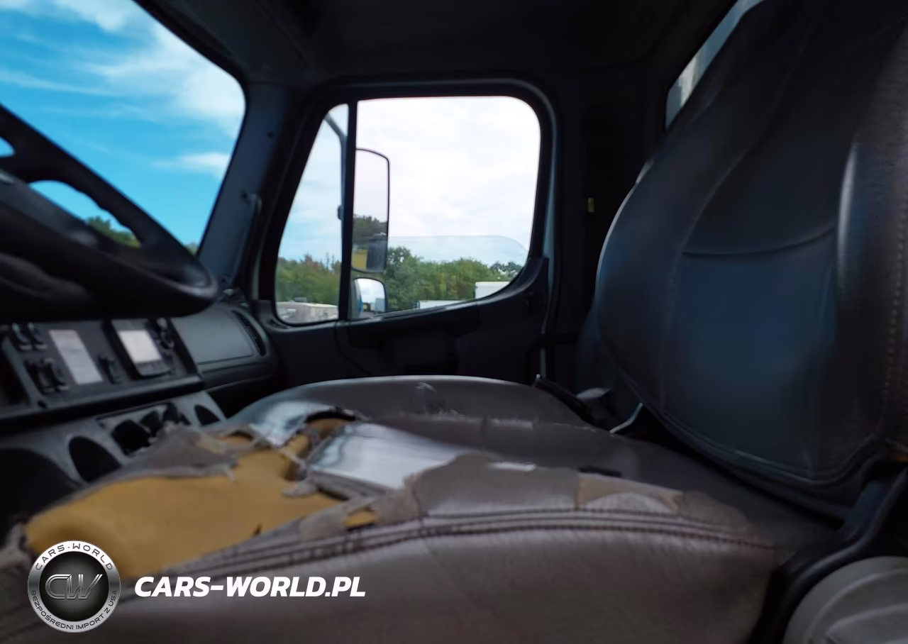 2015 Freightliner M2 106 Medium Duty VIN:1FVACWDU9FHGA0556 - 7