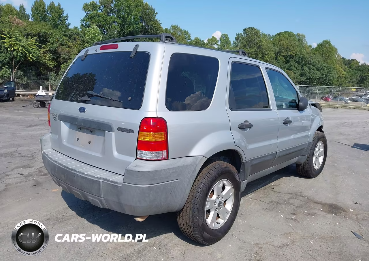 2005 Ford Escape Xlt VIN:1FMYU93135KA34666 - 4
