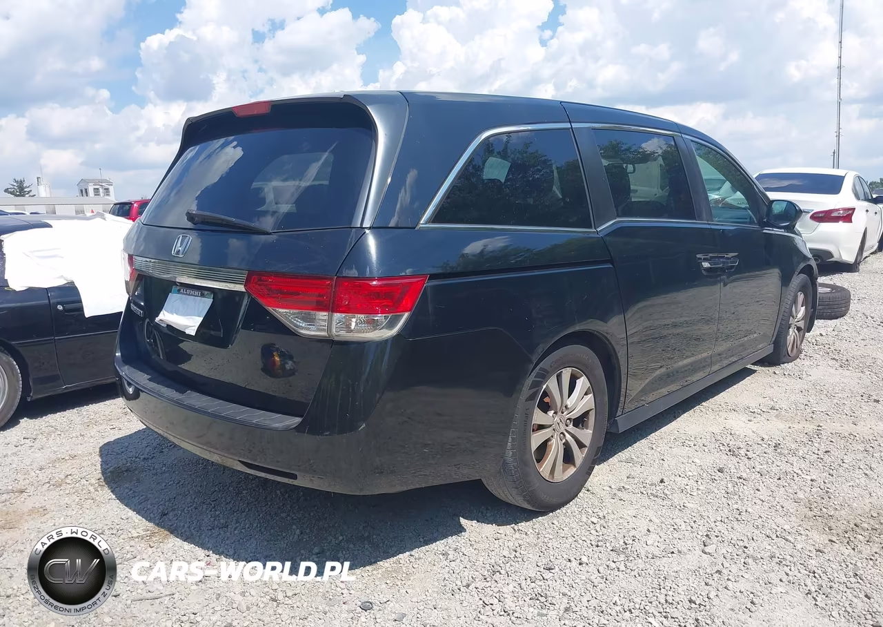 2015 Honda Odyssey Ex-L VIN:5FNRL5H67FB124104 - 4