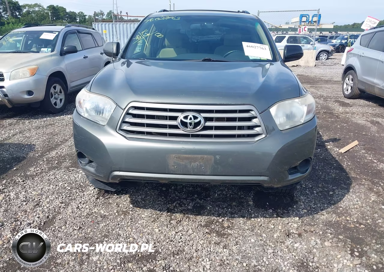 2010 Toyota Highlander Base V6 VIN:5TDBK3EH9AS040305 - 12