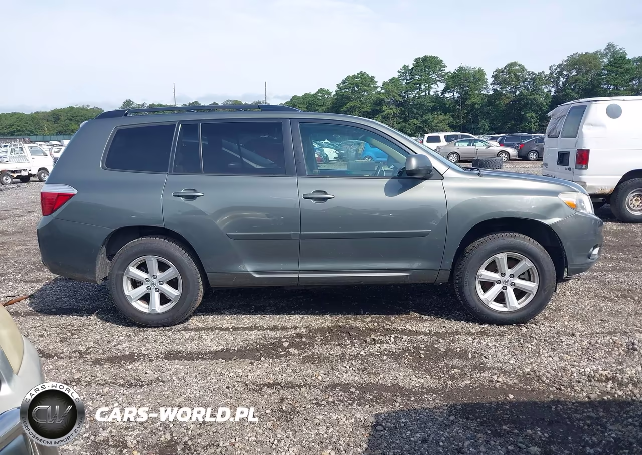 2010 Toyota Highlander Base V6 VIN:5TDBK3EH9AS040305 - 13