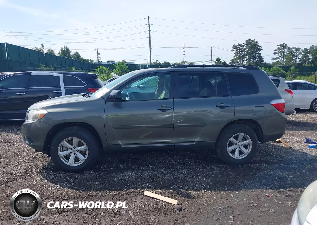 2010 Toyota Highlander Base V6 VIN:5TDBK3EH9AS040305 - 14