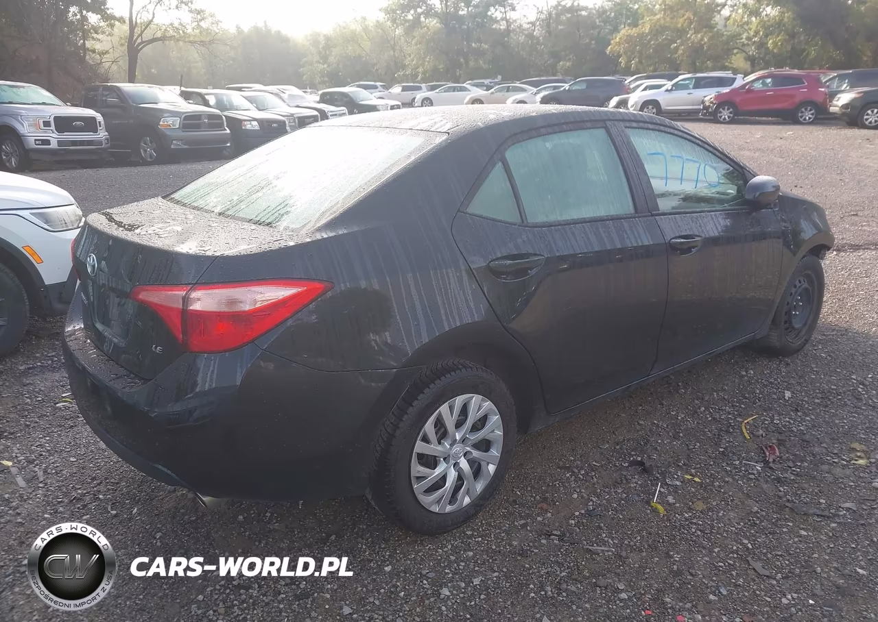 2017 Toyota Corolla Le VIN:2T1BURHE3HC837523 - 4