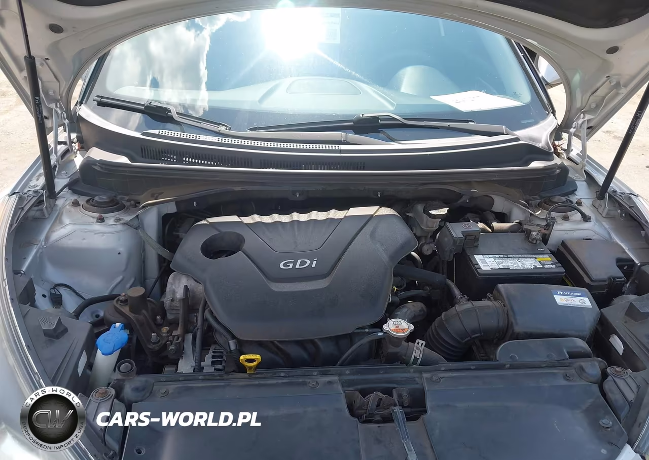 2016 Hyundai Veloster VIN:KMHTC6AD9GU274983 - 10