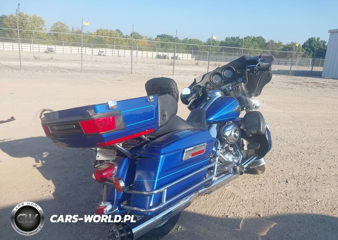 2009 Harley-Davidson Flhtcu VIN:1HD1FC4179Y604293 - 4