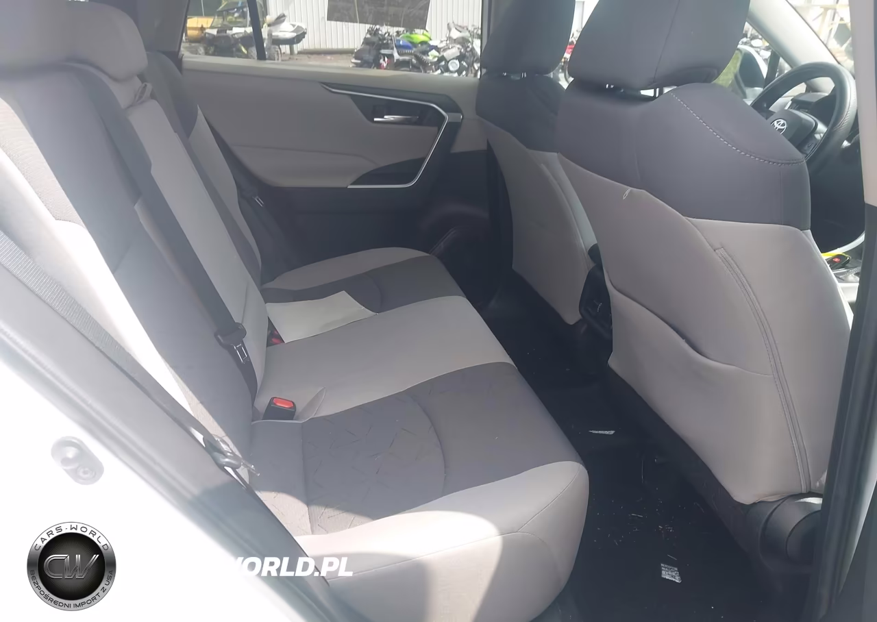 2021 Toyota Rav4 Xle VIN:2T3P1RFV0MW153109 - 8
