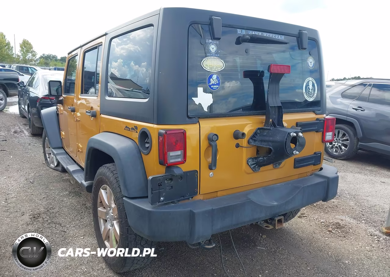 2014 Jeep Wrangler Unlimited Sport VIN:1C4BJWDG7EL252902 - 3