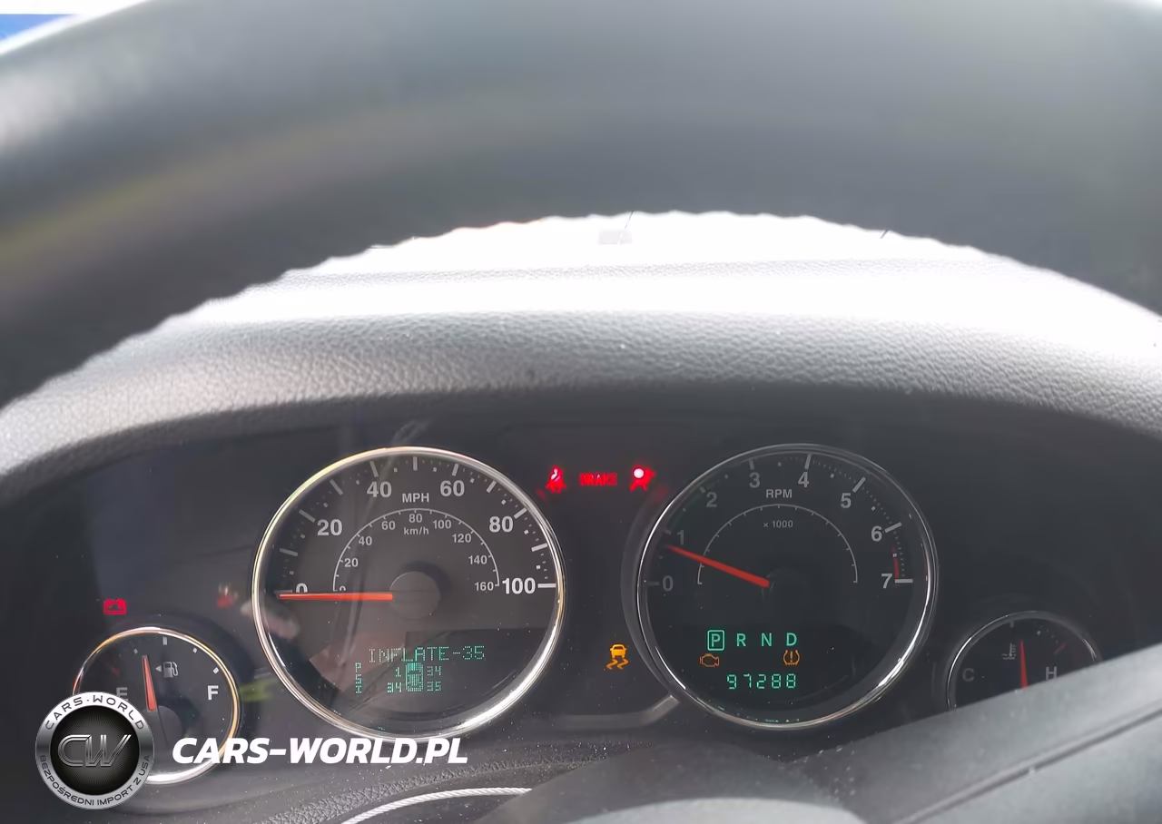 2014 Jeep Wrangler Unlimited Sport VIN:1C4BJWDG7EL252902 - 7