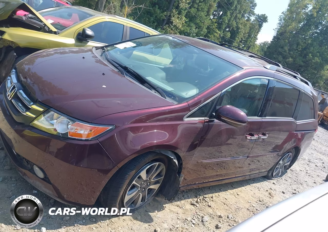 2015 Honda Odyssey Touring-Touring Elite VIN:5FNRL5H93FB108721 - 14