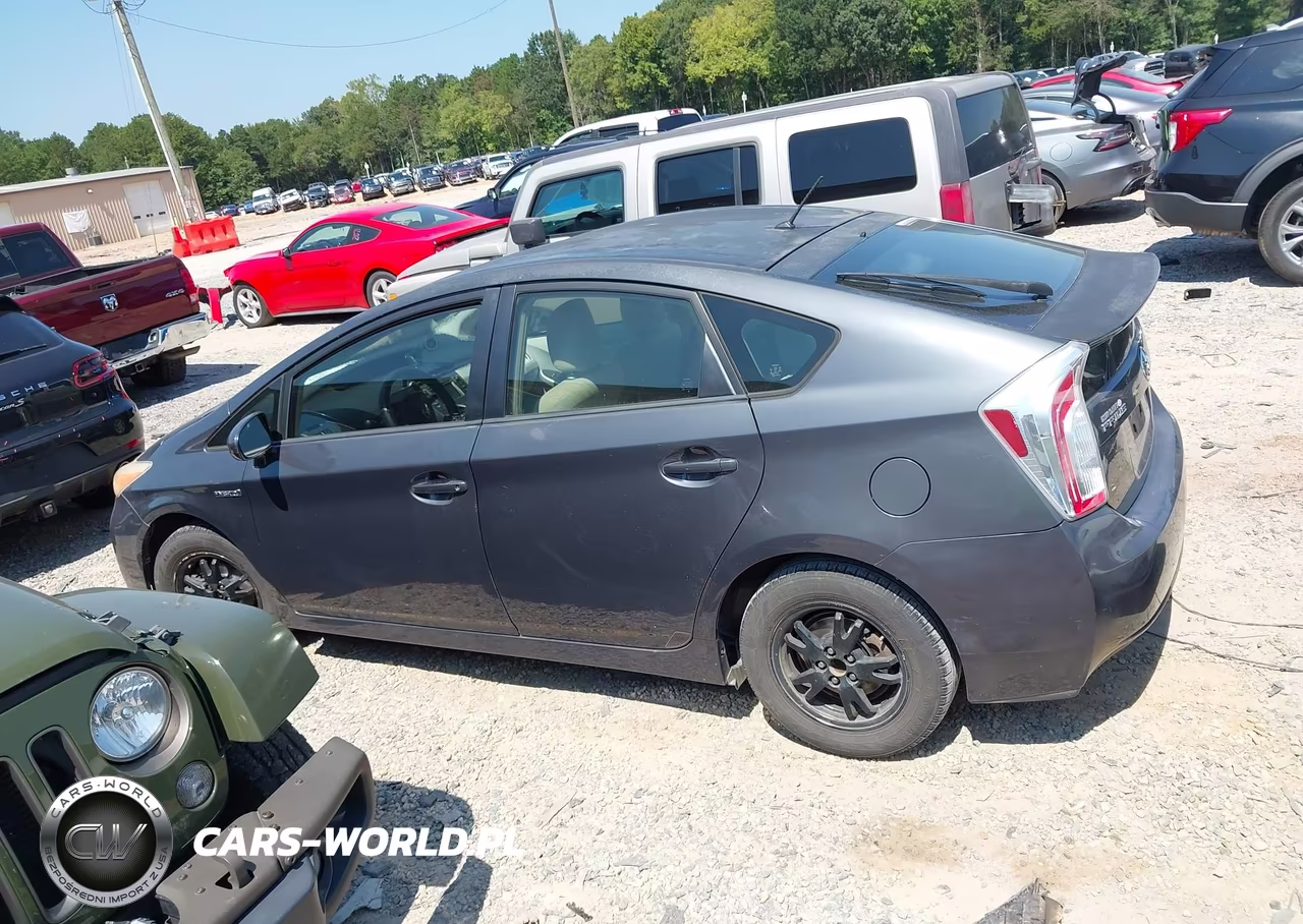 2012 Toyota Prius Two VIN:JTDKN3DU9C1545704 - 15