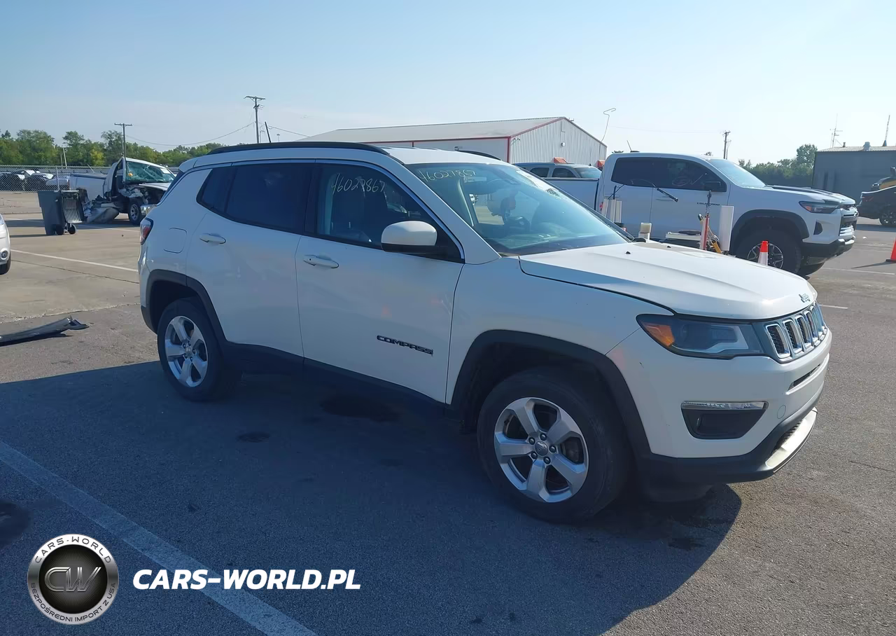 2018 Jeep Compass Latitude 4X4 – zdjęcie 1 z 17