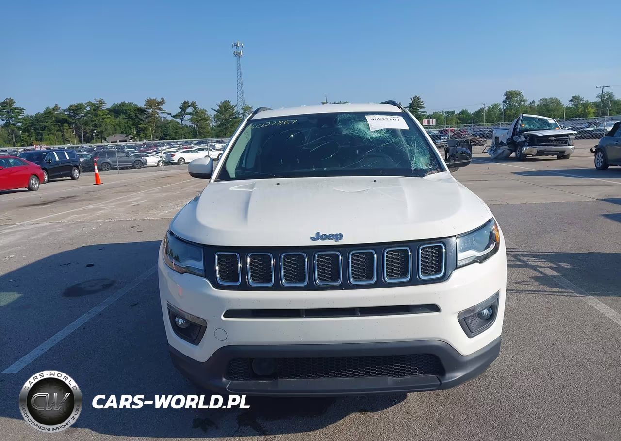 2018 Jeep Compass Latitude 4X4 VIN:3C4NJDBB1JT331635 - 13