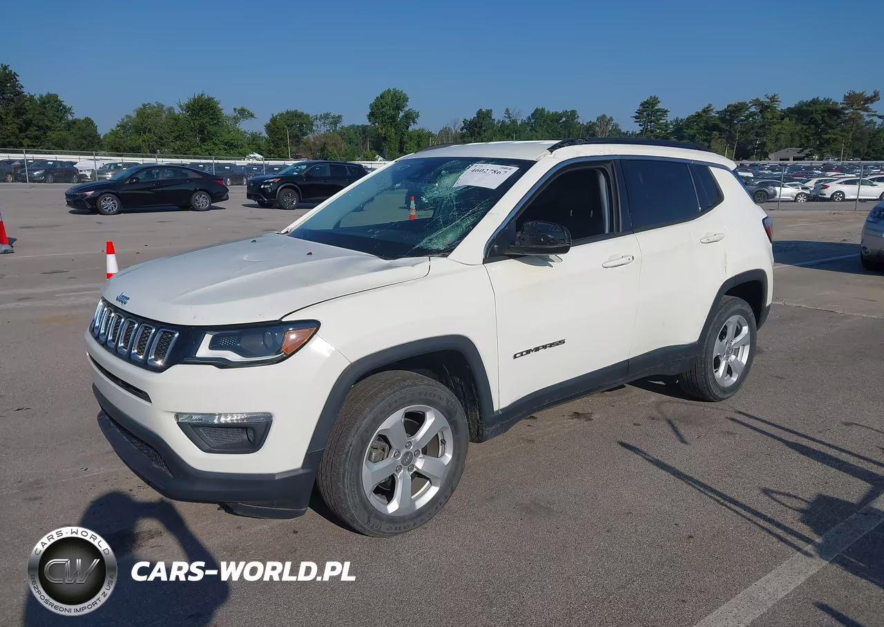 2018 Jeep Compass Latitude 4X4 VIN:3C4NJDBB1JT331635 - 2