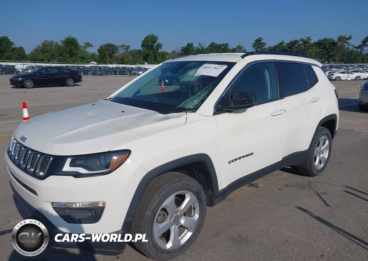 2018 Jeep Compass Latitude 4X4 VIN:3C4NJDBB1JT331635 - 6