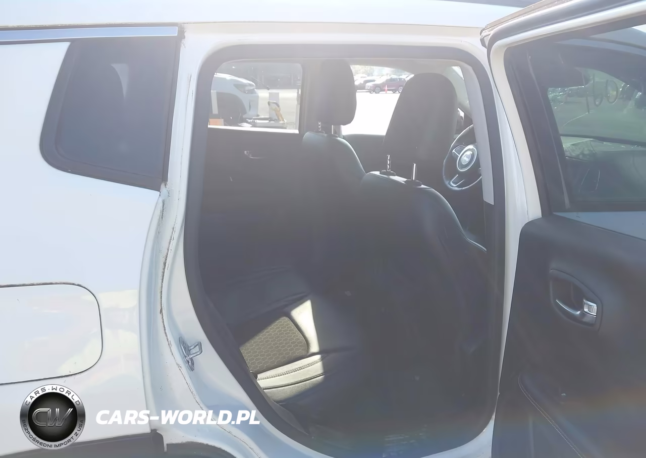 2018 Jeep Compass Latitude 4X4 VIN:3C4NJDBB1JT331635 - 8