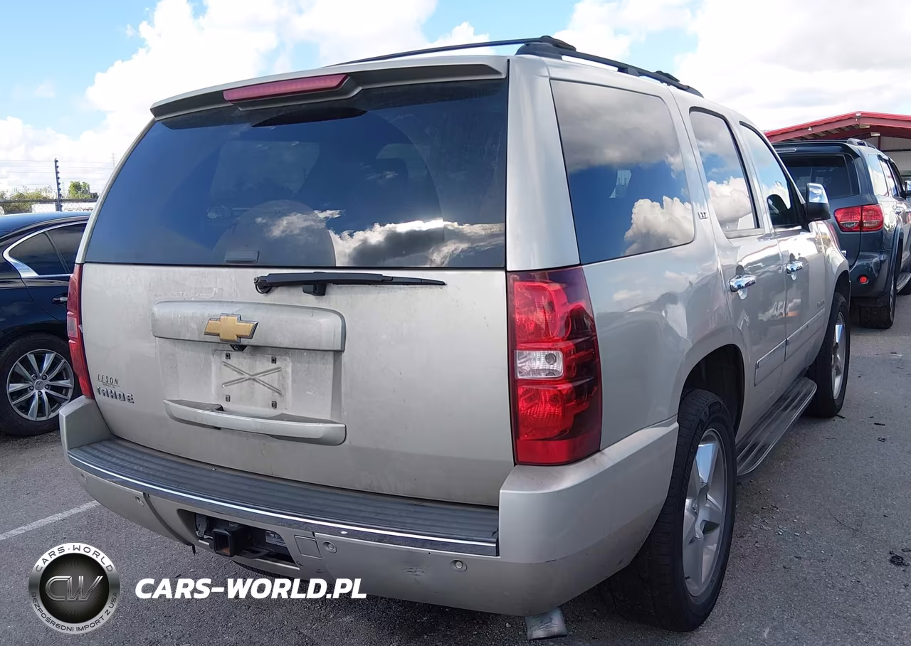 2013 Chevrolet Tahoe Ltz VIN:1GNSCCE06DR112224 - 4