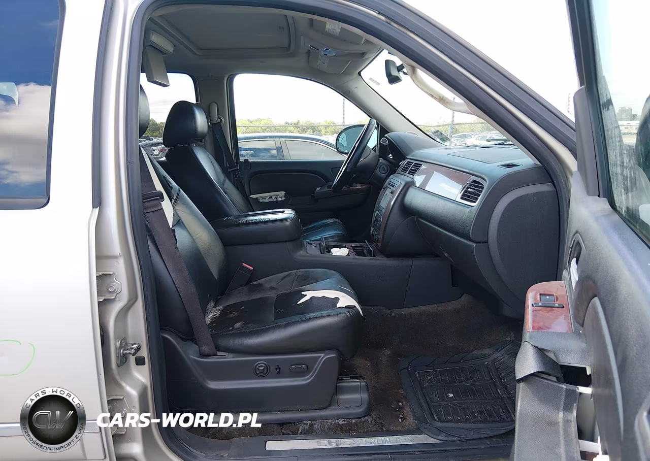 2013 Chevrolet Tahoe Ltz VIN:1GNSCCE06DR112224 - 5