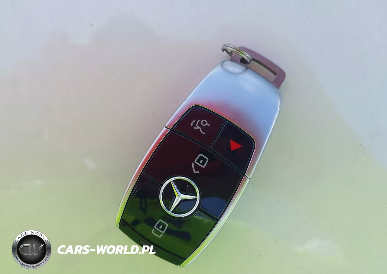 2017 Mercedes-Benz E 300 4Matic VIN:WDDZF4KB5HA191907 - 11