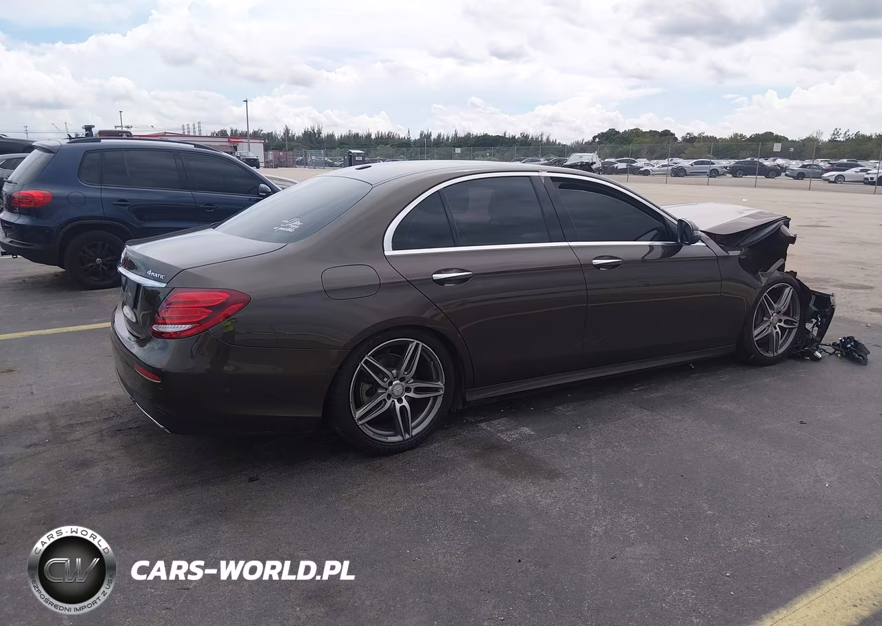 2017 Mercedes-Benz E 300 4Matic VIN:WDDZF4KB5HA191907 - 4