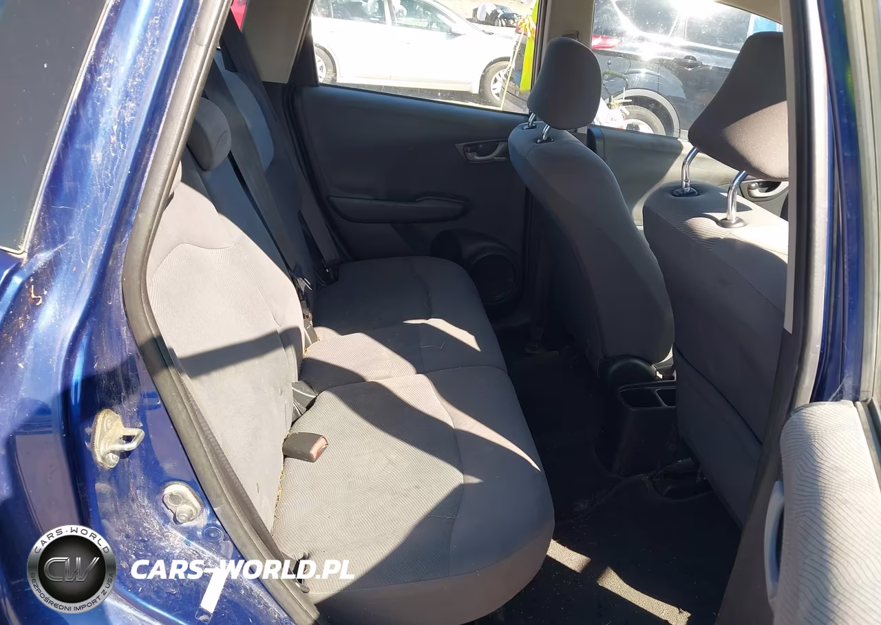 2013 Honda Fit VIN:JHMGE8G30DC032190 - 8