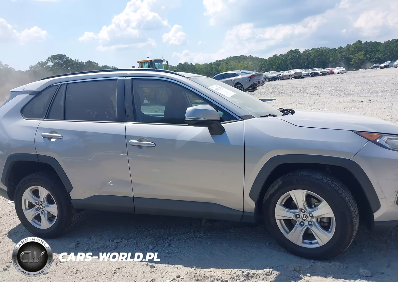 2021 Toyota Rav4 Xle VIN:2T3W1RFV1MW137495 - 12
