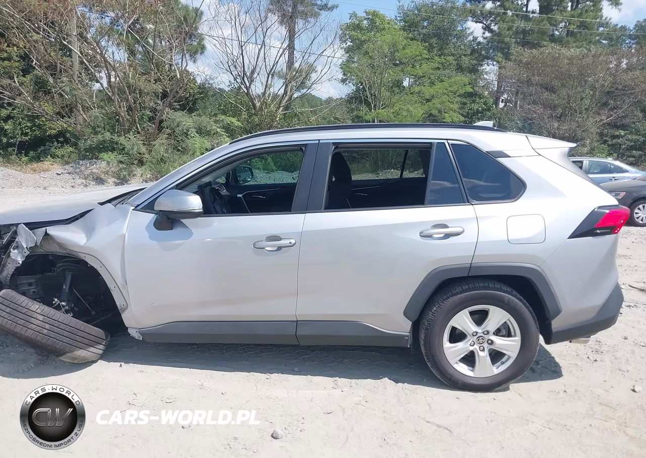 2021 Toyota Rav4 Xle VIN:2T3W1RFV1MW137495 - 13