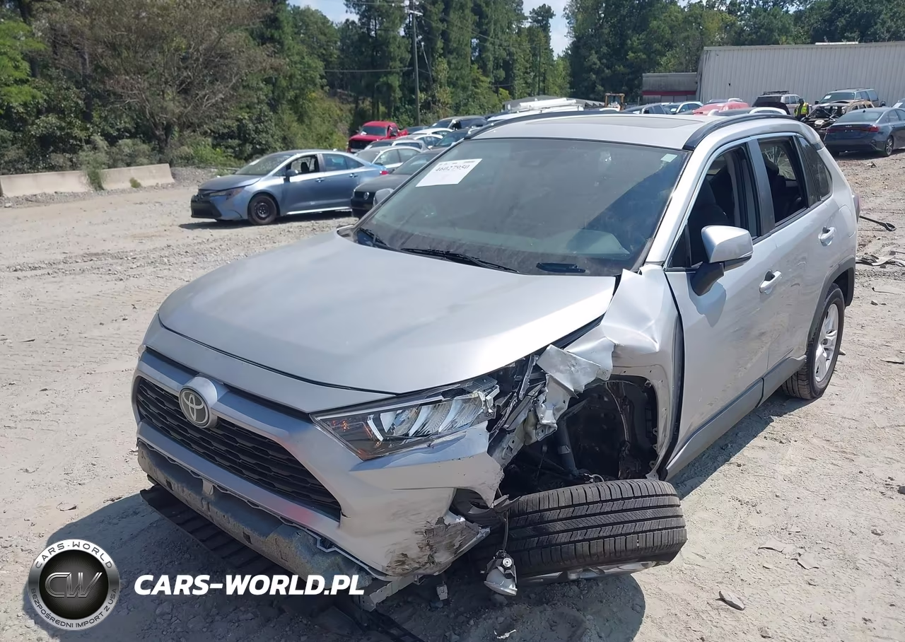 2021 Toyota Rav4 Xle VIN:2T3W1RFV1MW137495 - 2